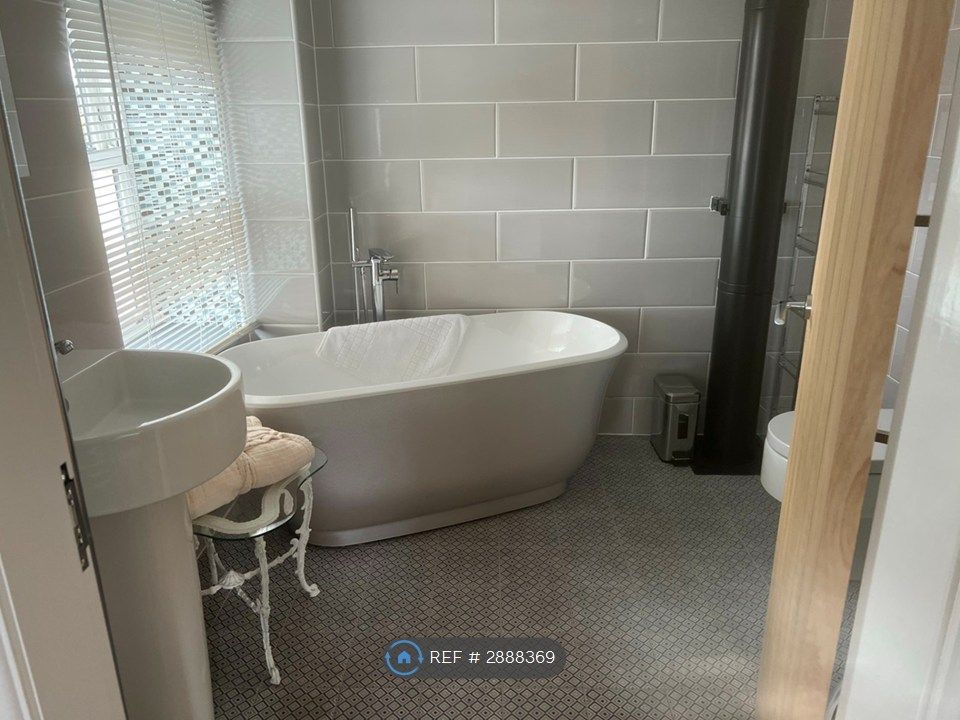 Additional image 21 of 4 bed semi-detached house to rentCheadle Lane, Knutsford WA16