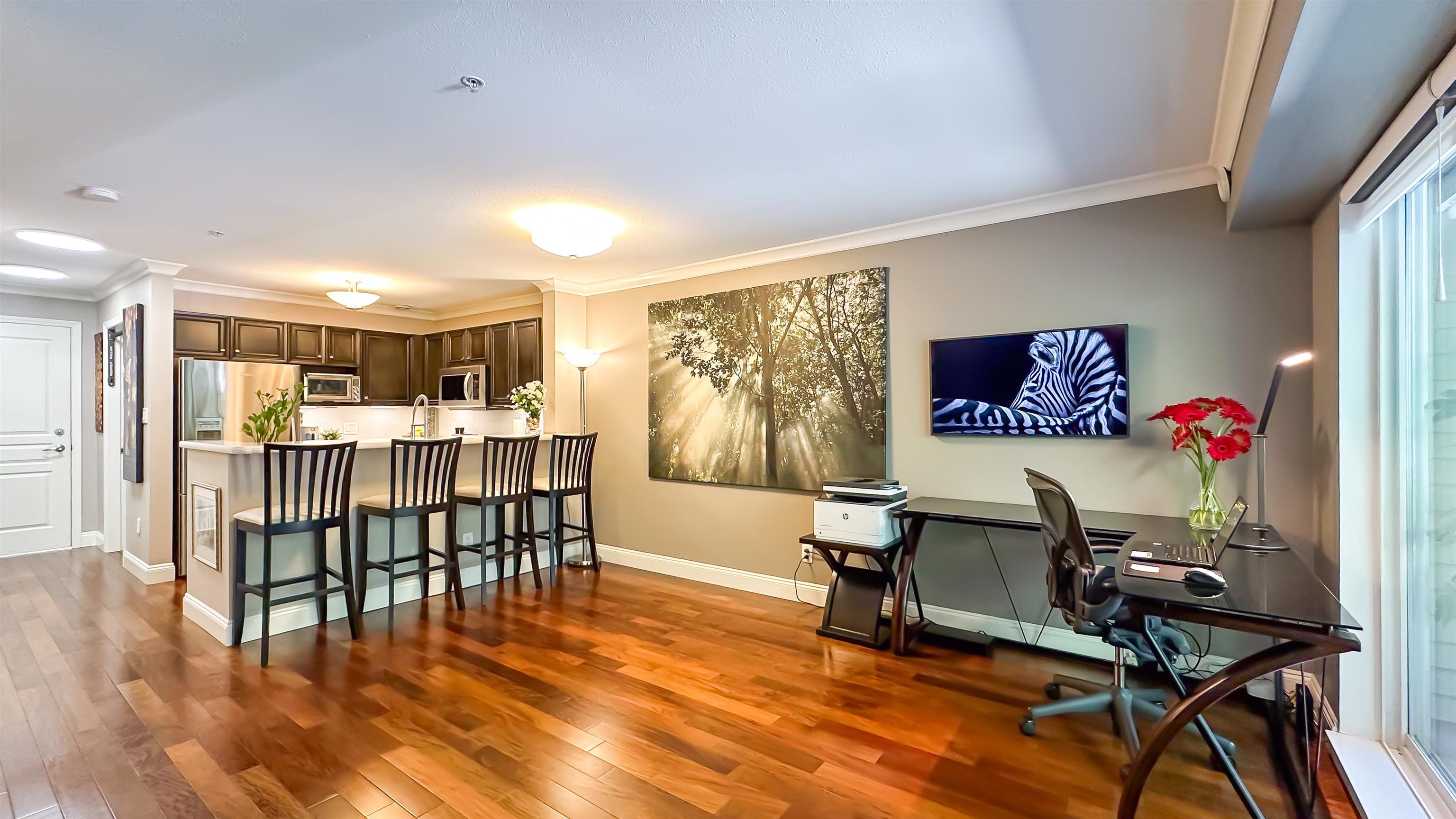 Additional image 3 of 204-2628 Yew Street, Vancouver, BC, V6K 4T4