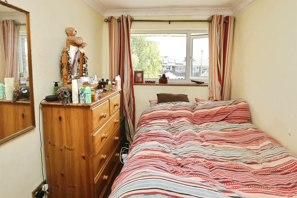 Additional image 8 of 3 bed semi-detached house for saleSpring Close, Fair Oak, Eastleigh SO50