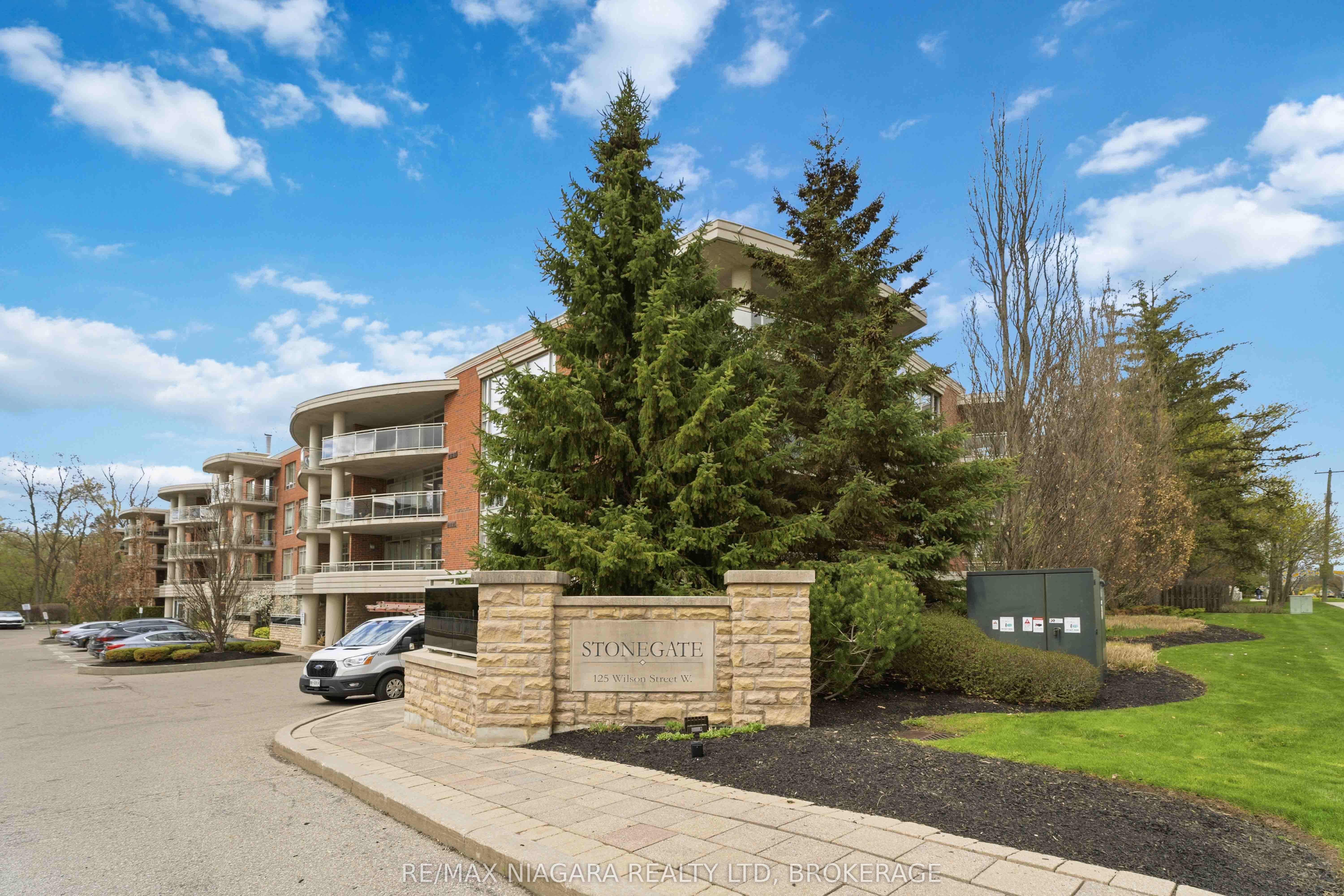 107-125 Wilson Street W, Hamilton, ON, L9G 0B3