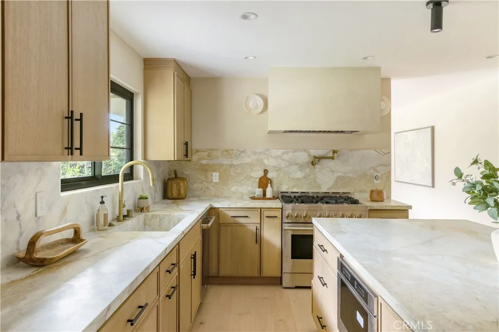 Additional image 33 of 5873 Fairhaven Ave, Woodland Hills, CA 91367