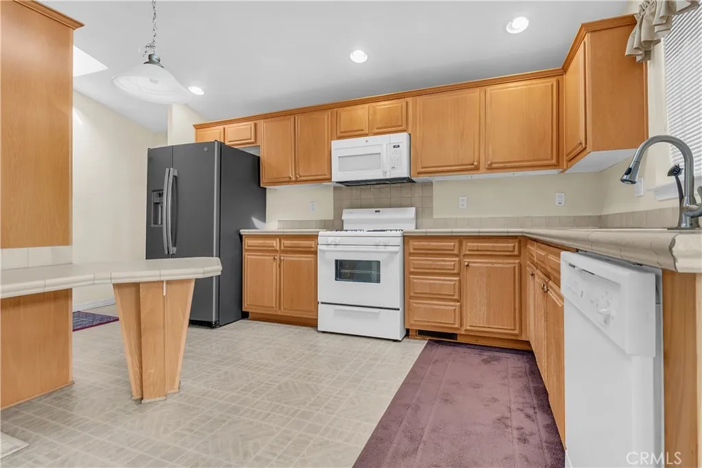 Additional image 15 of 5815 E La Palma Avenue Unit 319, Anaheim, CA 92807