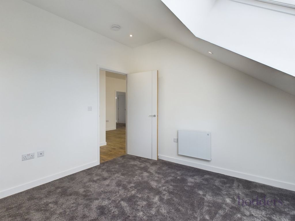 Additional image 8 of 2 bed flat to rentLondon Road, Staines-Upon-Thames, Surrey TW18