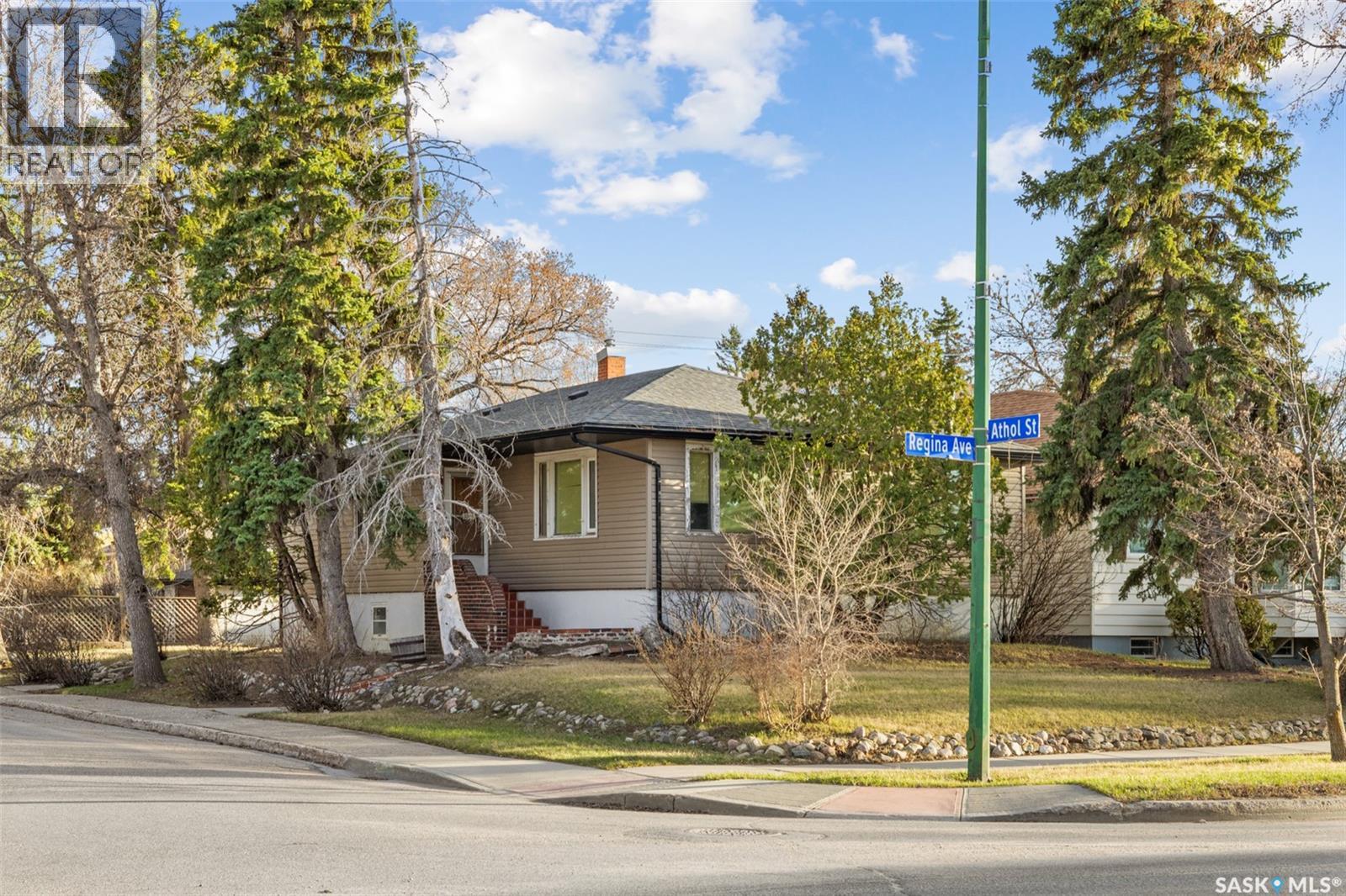 3301 Regina Avenue, Regina, SK, S4S0H3