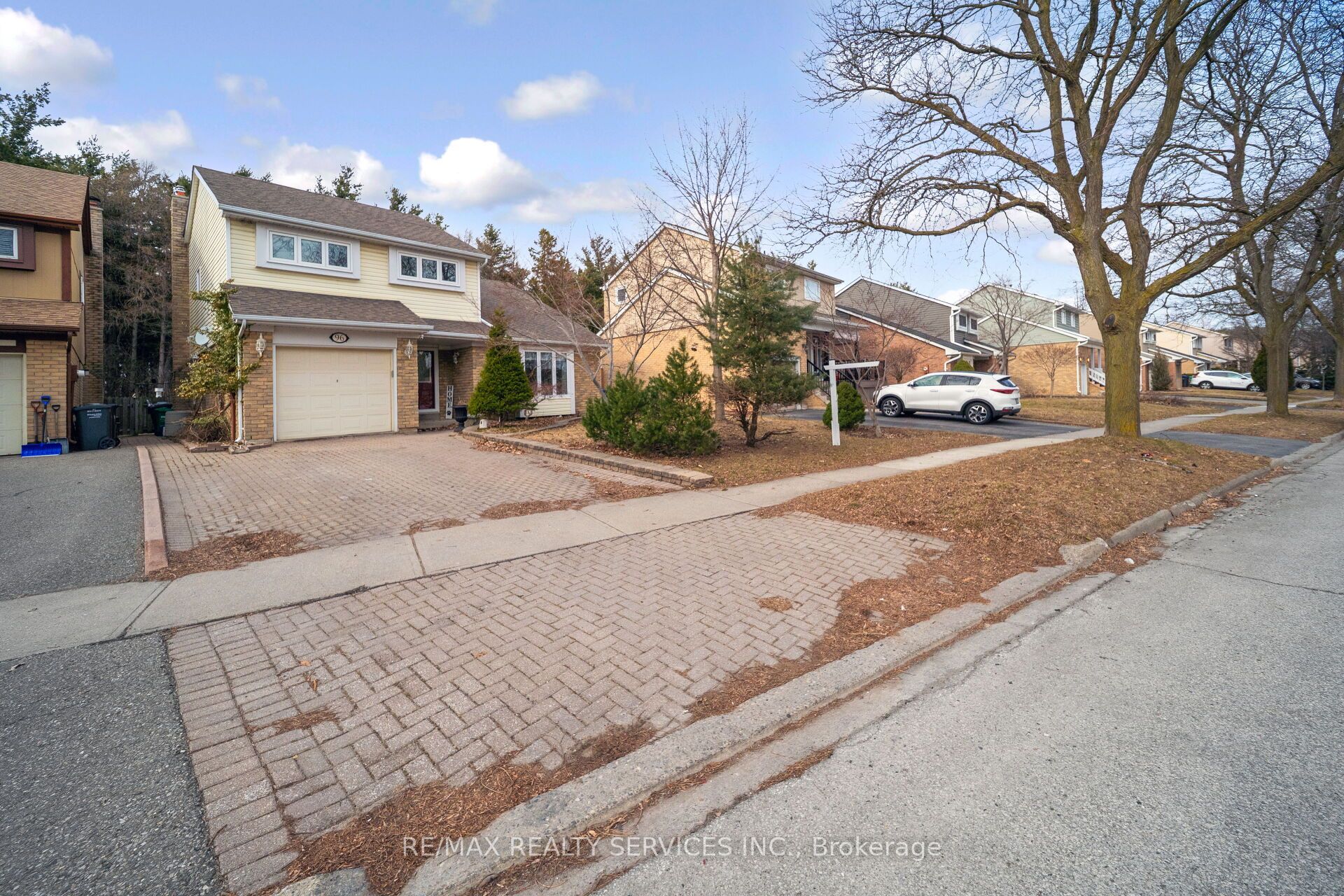 96 Royal Palm Drive, Brampton, ON, L6Z 1P7 photo 2