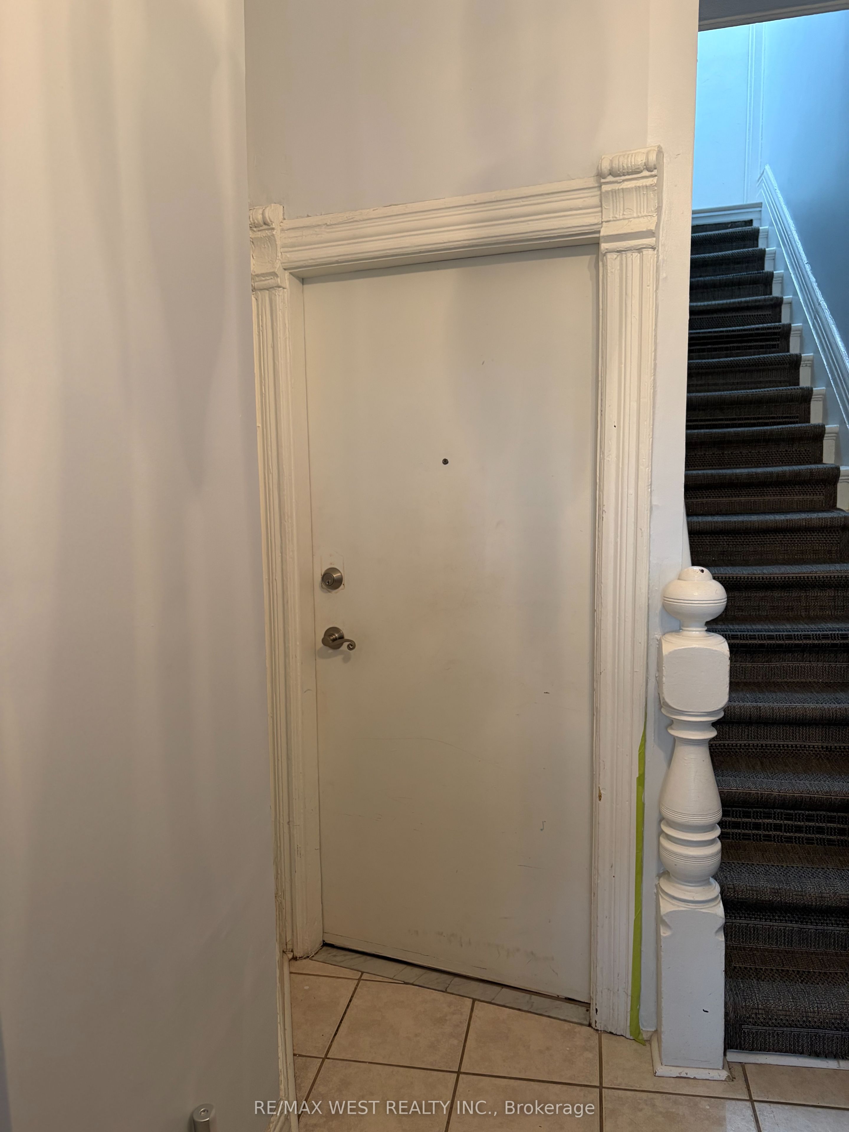 Additional image 3 of Main/Bsmt-108 Springhurst Avenue, Toronto, ON, M6K 1C1