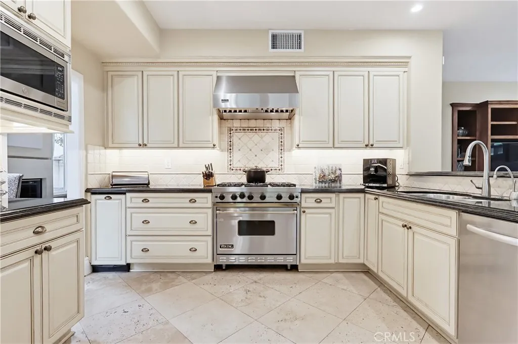 Additional image 9 of 23194 Park Blanco, Calabasas, CA 91302