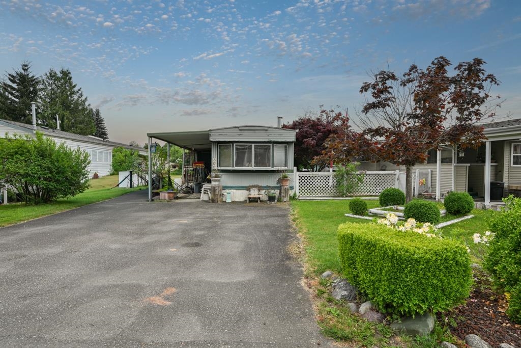 106-45640 Watson Road, Chilliwack, BC, V2R 3P8