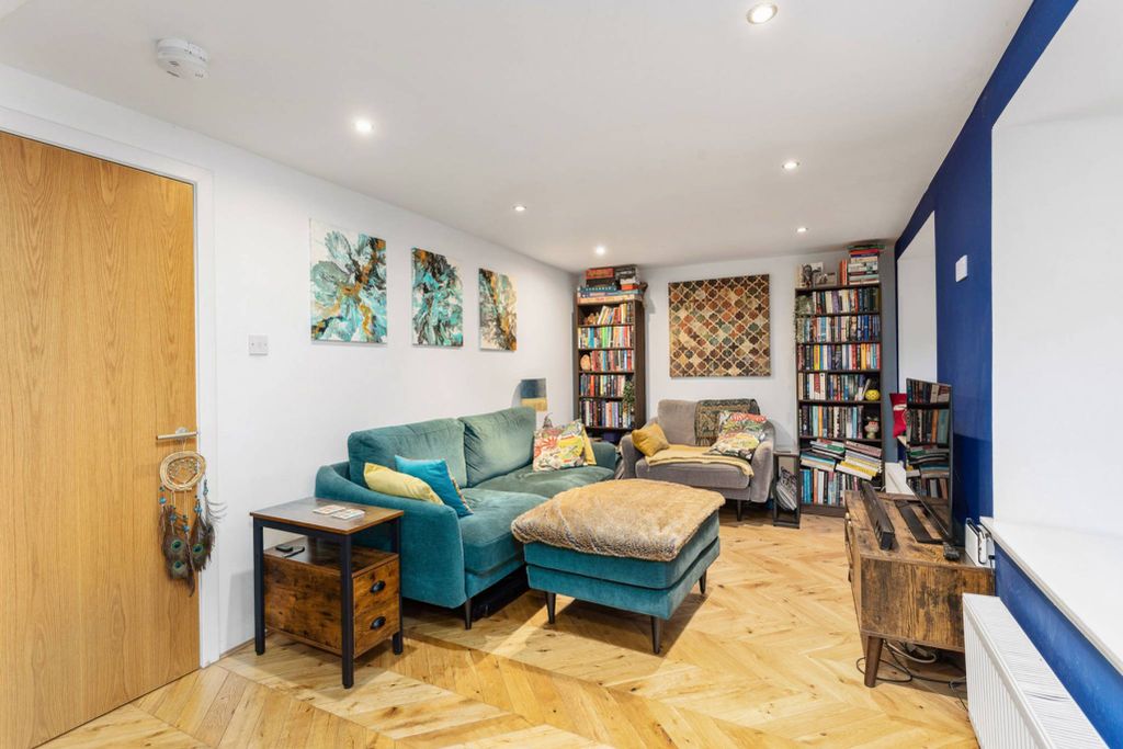 Additional image 4 of 2 bed flat for saleLinks Gardens, Leith Links, Edinburgh EH6