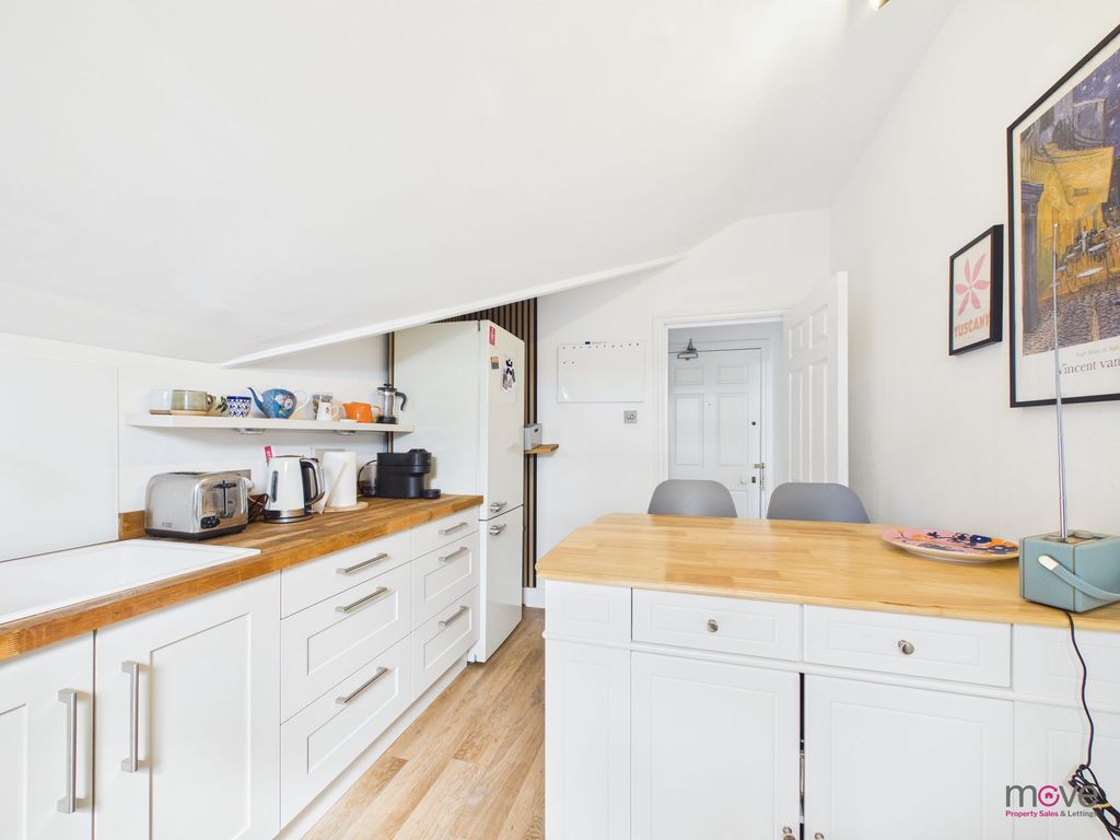 Additional image 14 of 2 bed flat for salePittville Crescent, Cheltenham GL52