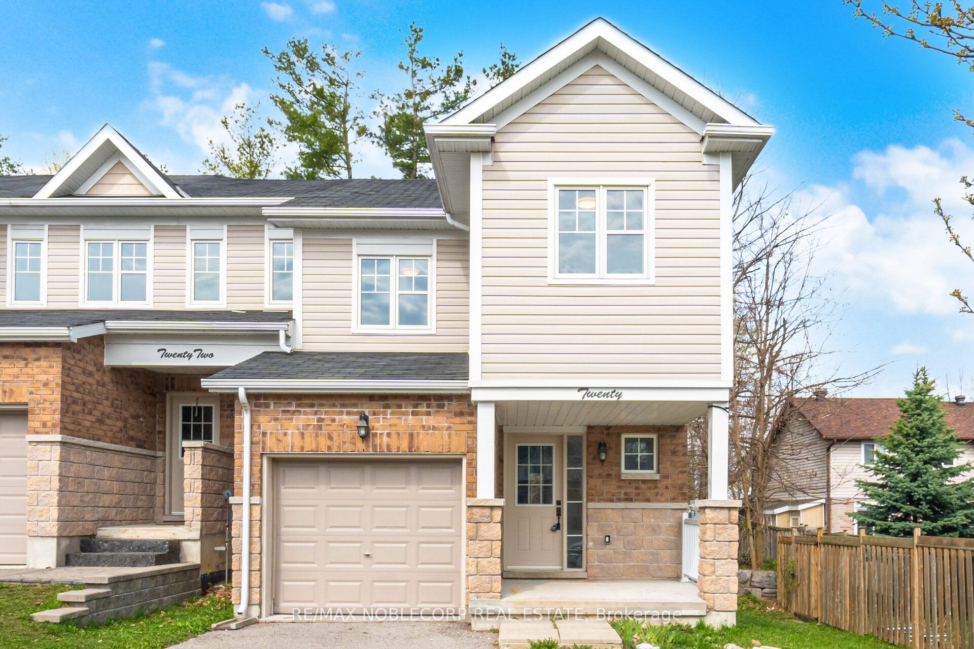 20 Peartree Court, Barrie, ON, L4N 6N7