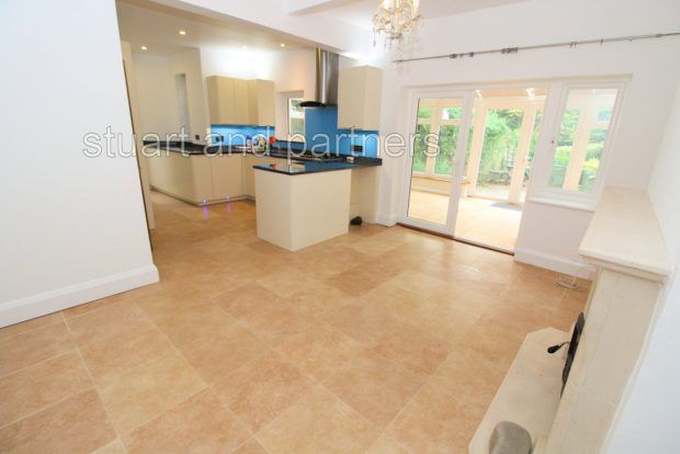 Additional image 3 of 4 bed semi-detached house to rentOathall Road, Haywards Heath RH16