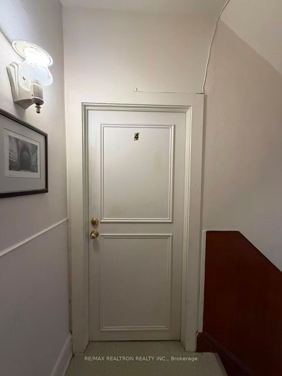Additional image 2 of 4-108 Admiral Road, Toronto, ON, M5R 2L6