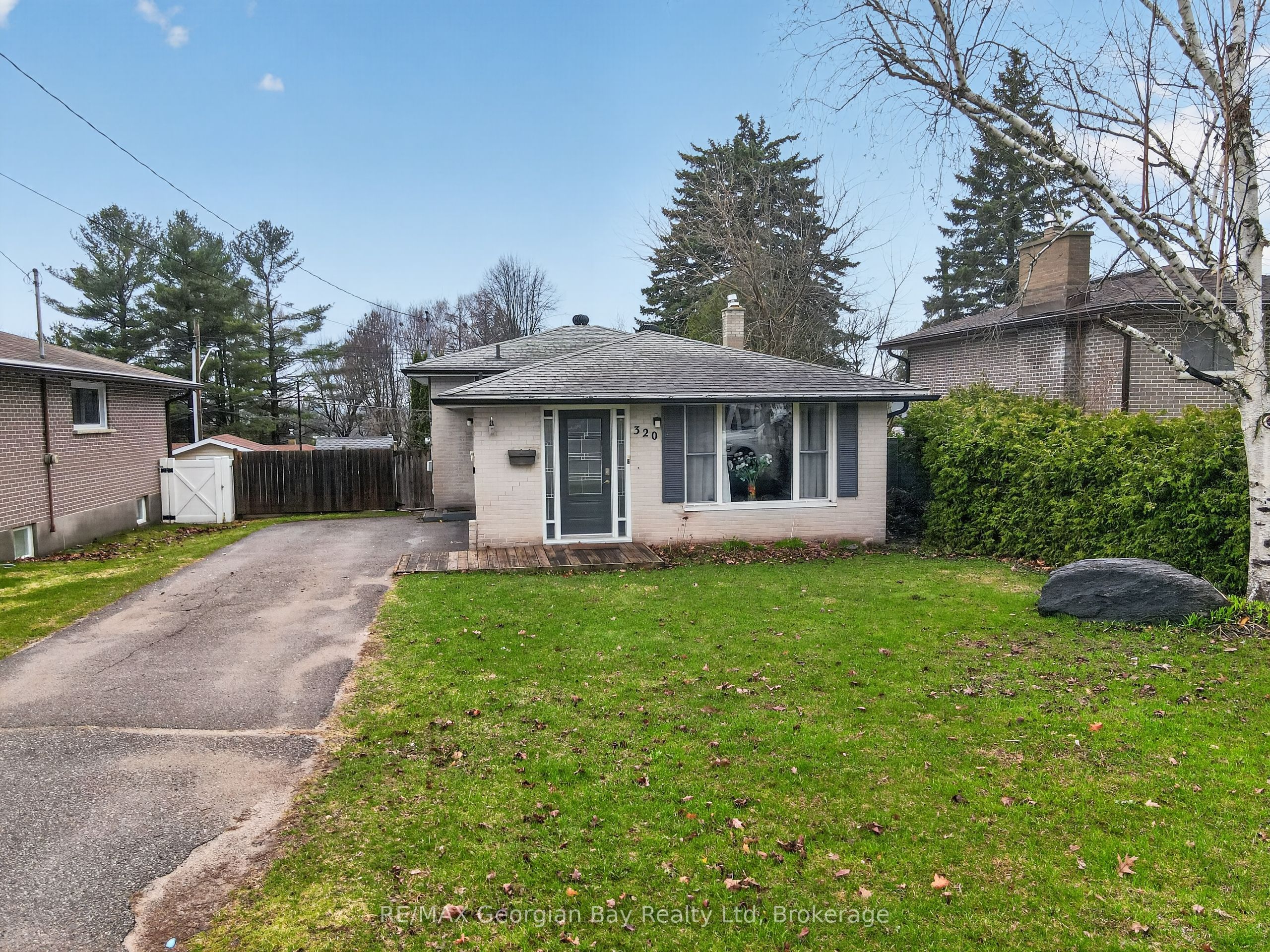 320 Scott Street, Midland, ON, L4R 2N1