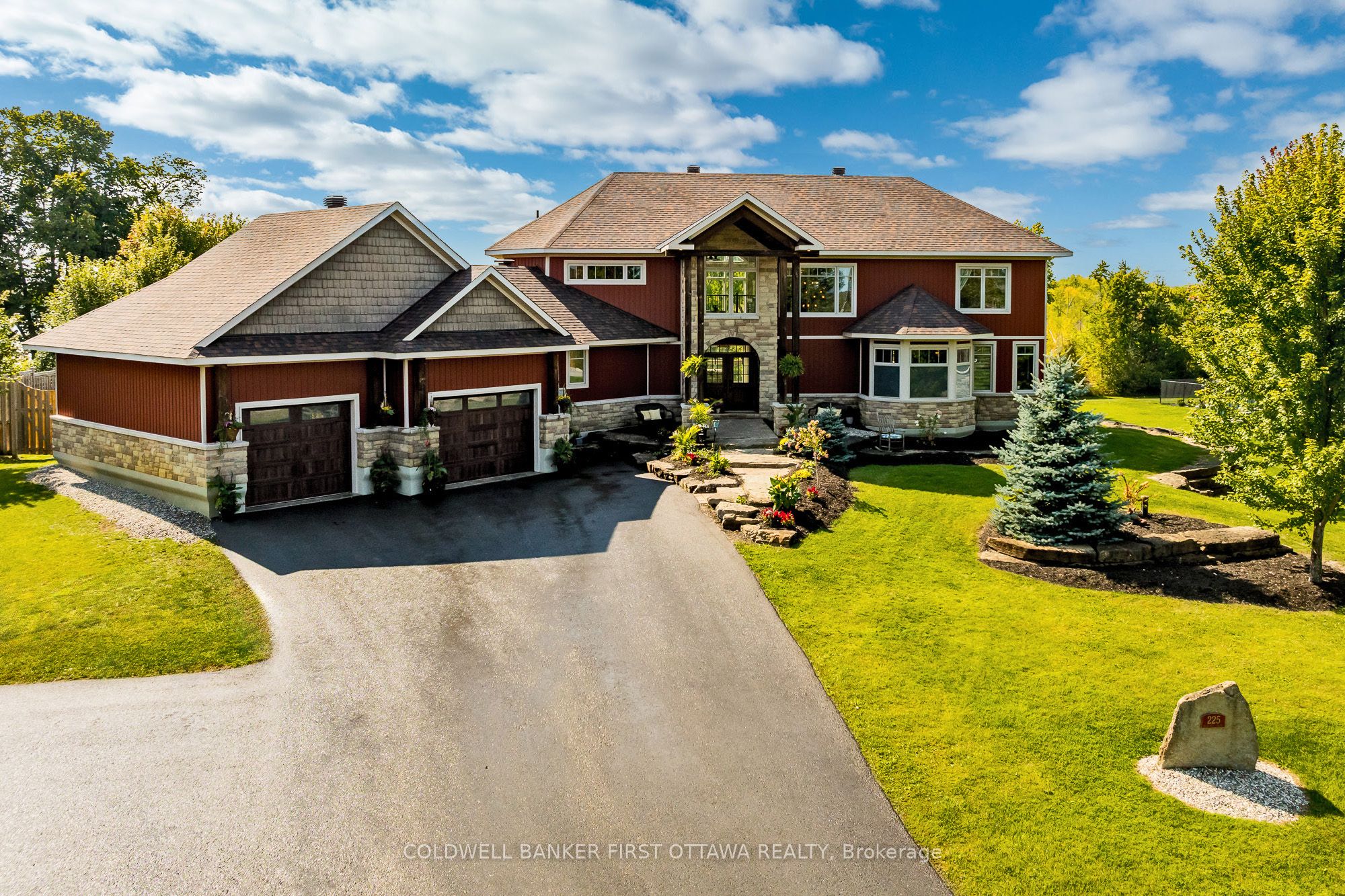 225 Hillcrest Drive, Mississippi Mills, ON, K0A 1A0