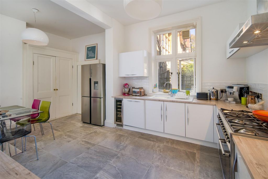 Additional image 4 of 3 bed terraced house for saleGurnard, Isle Of Wight PO31