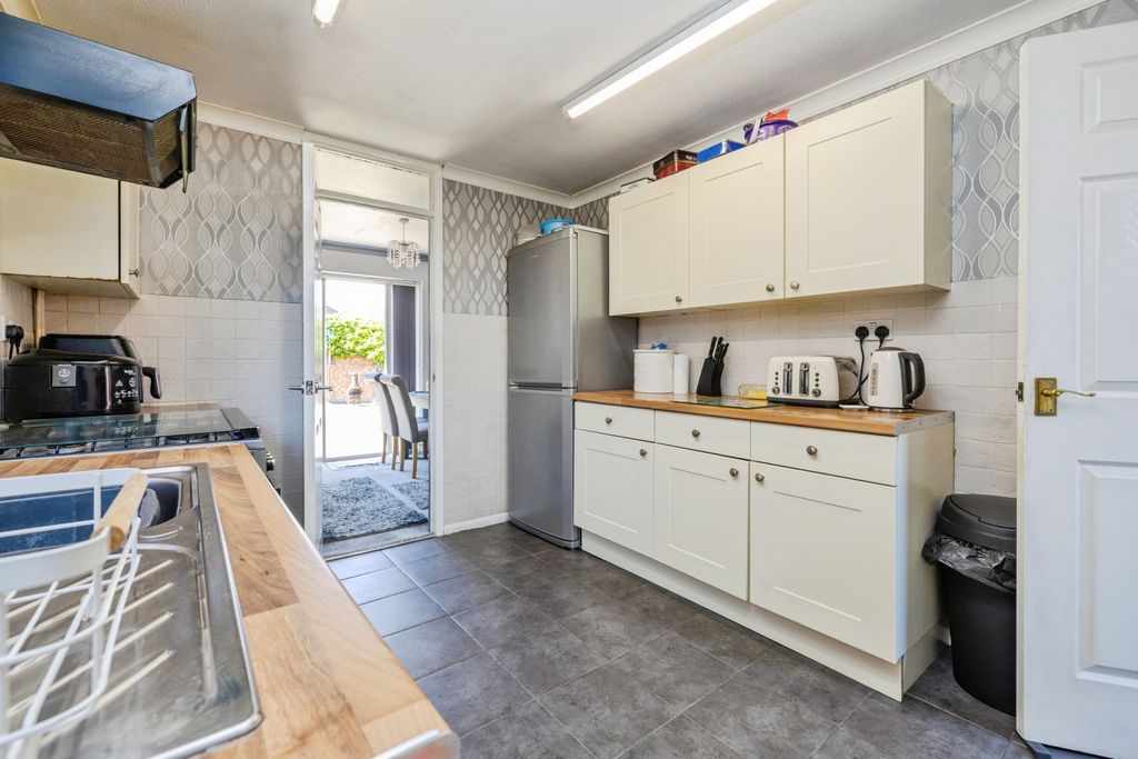 Additional image 6 of 4 bed detached house for saleHeysham Close, Lincoln LN5