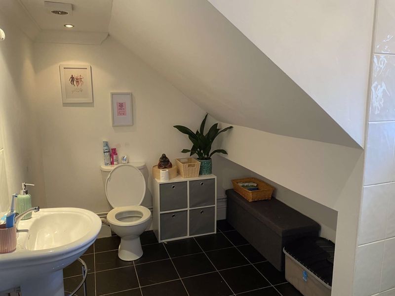 Additional image 2 of 1 bed flat to rentConnaught Road, Cardiff CF24