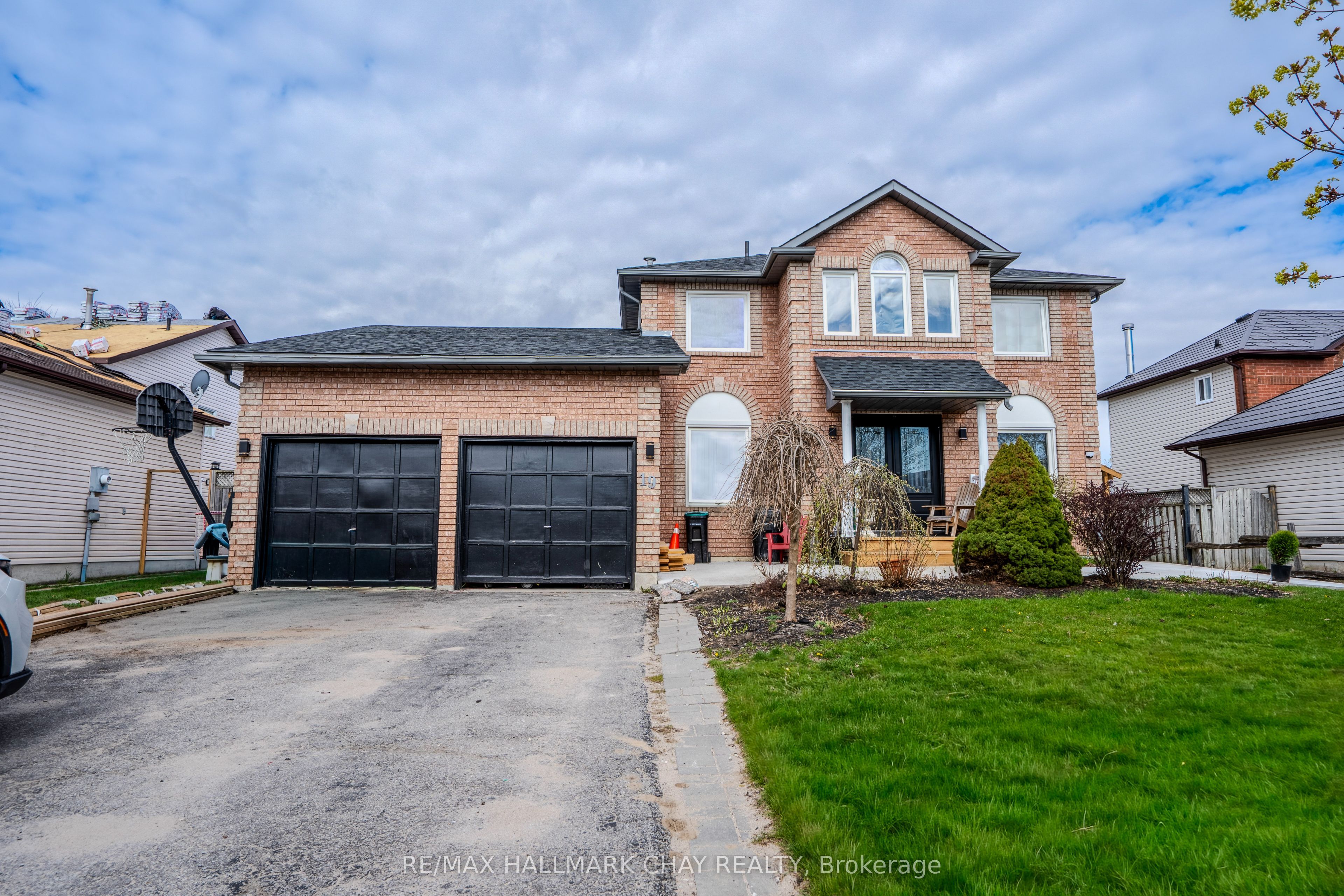 Lower-19 Julie Street, Essa, ON, L0M 1B3