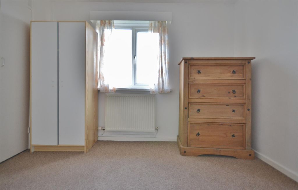 Additional image 10 of 2 bed flat to rentCurlew Close, Haverfordwest SA61
