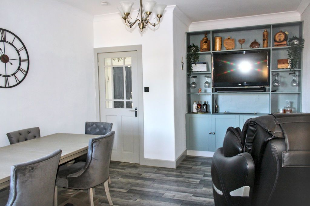 Additional image 8 of 2 bed flat for salePark Place, Alloa FK10