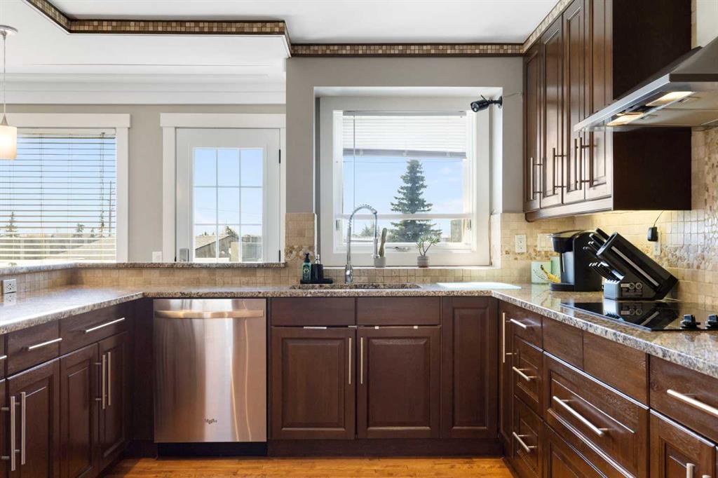 Additional image 5 of 1030 Mckenzie Lake Bay SE, Calgary, AB, T2Z 2J1