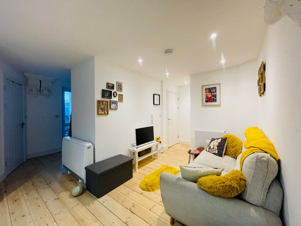 Additional image 3 of 1 bed flat to rentNew Connexion Street, Camborne TR14