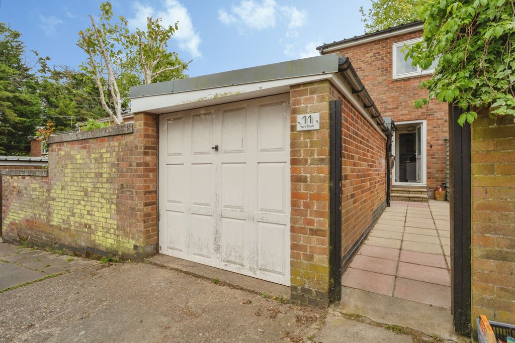 Additional image 19 of 3 bed terraced house for saleYork Close, Bury St. Edmunds IP33