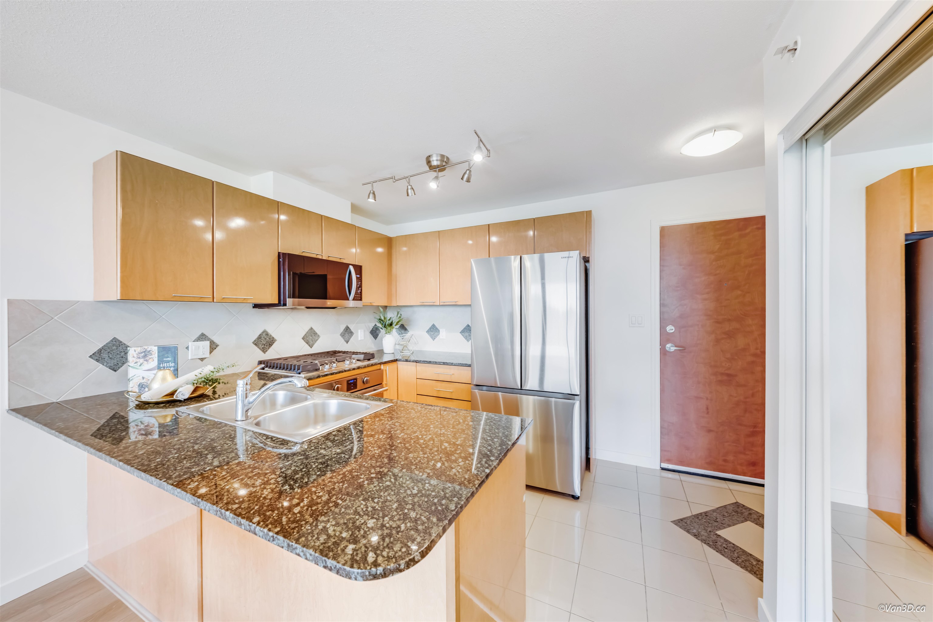 Additional image 3 of 601-5933 Cooney Road, Richmond, BC, V6X 4H3