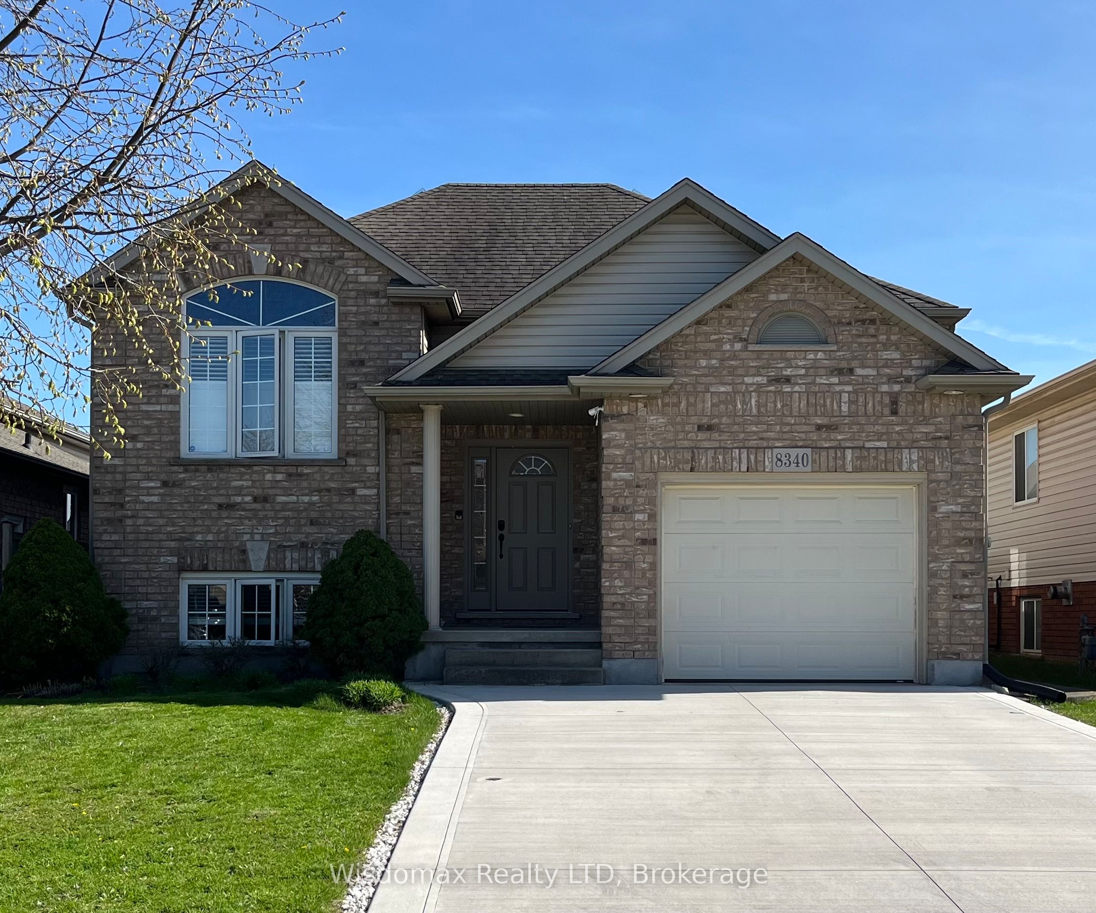 8340 Racey Avenue, Niagara Falls, ON, L2H 3M7