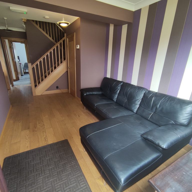 4 bed flat to rentStockethill Way, Aberdeen AB16