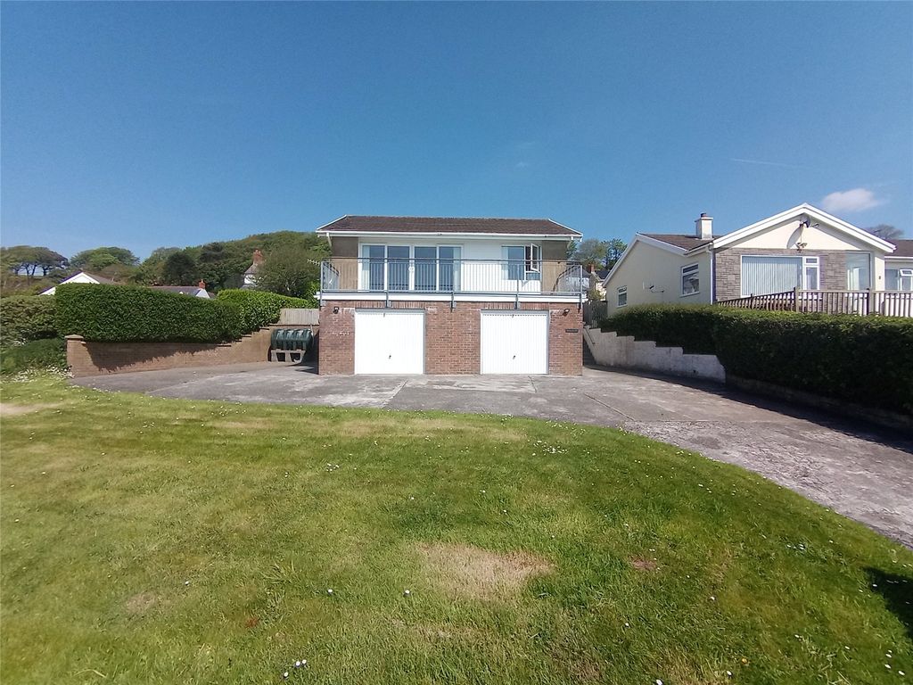 4 bed detached house to rentLong Island, Kiln Park, Burton, Milford Haven SA73