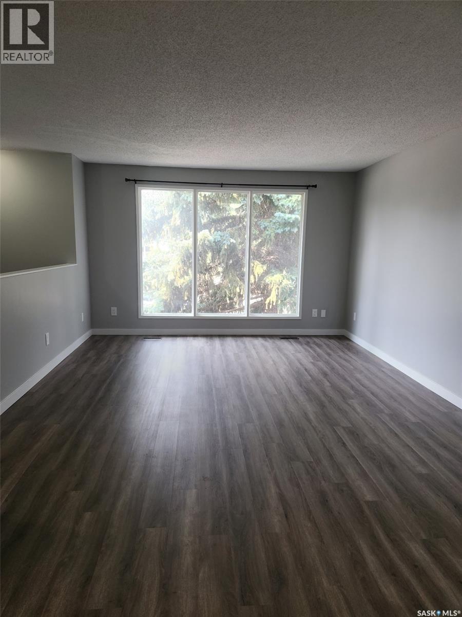 Additional image 4 of 3615-3617 Fairlight Drive, Saskatoon, SK, S7M4L7