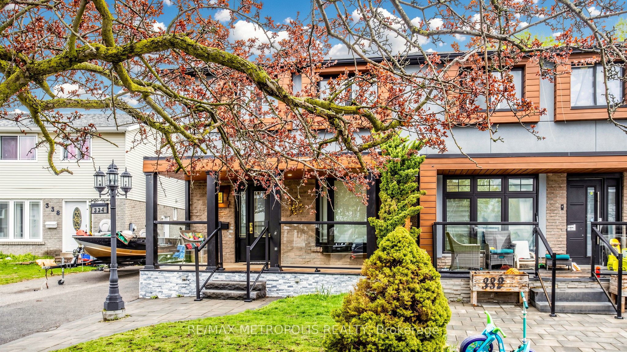 Additional image 2 of 334 Killarney Court, Oshawa, ON, L1J 6C7