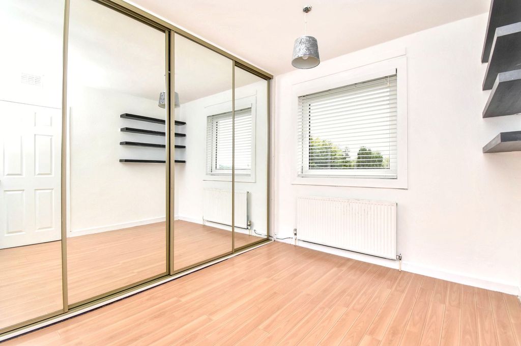 Additional image 6 of 2 bed terraced house to rentManse Road, Kilsyth G65