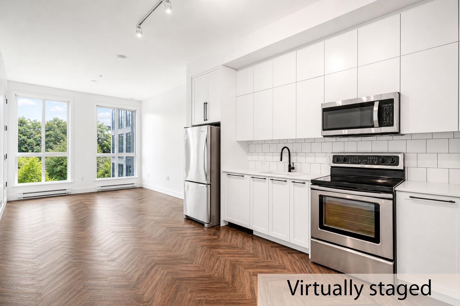 Additional image 3 of 314-14968 101a Avenue, Surrey, BC, V3R 0E8