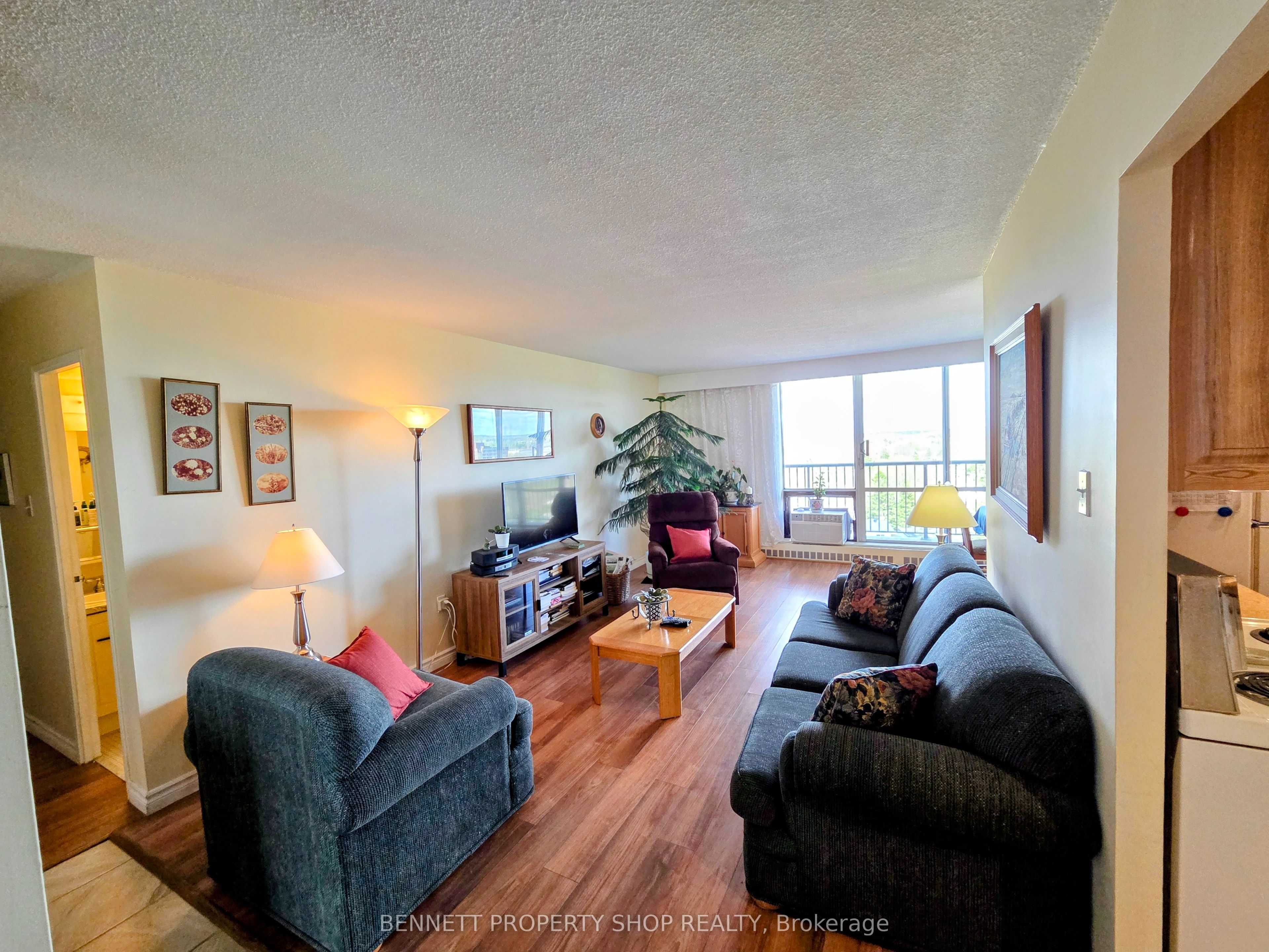 Additional image 3 of 1007-2400 Virginia Drive, Ottawa, ON, K1H 8L3
