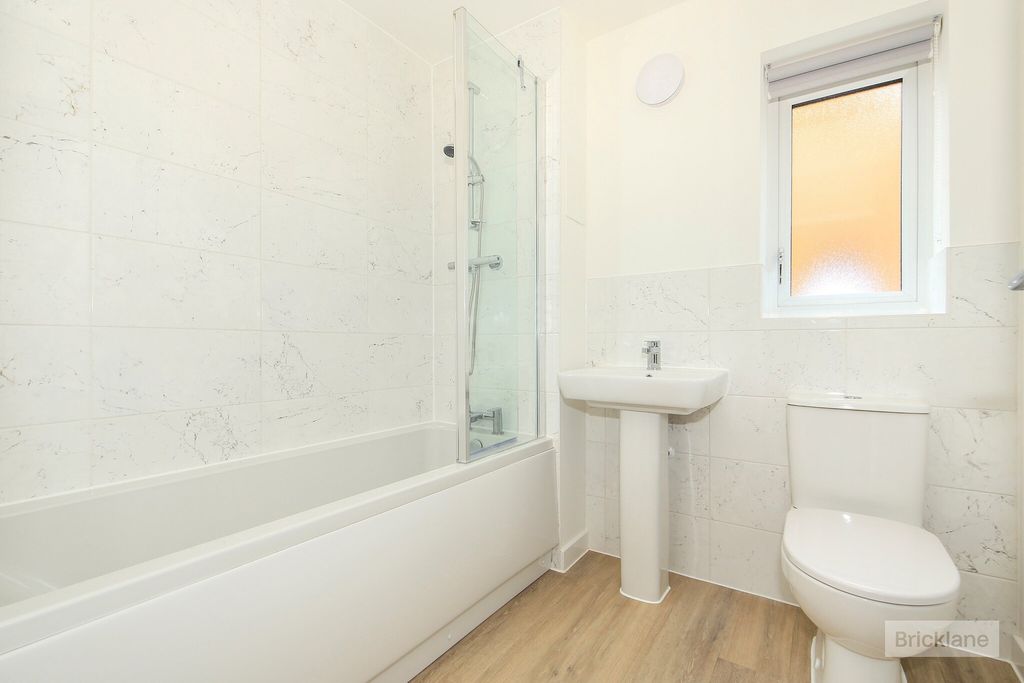 Additional image 6 of 4 bed property to rentStonemason Way, Peterborough PE4