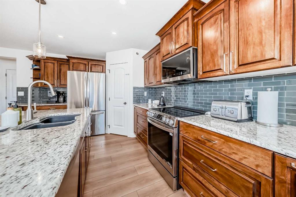 Additional image 6 of 26 Lawson Close, Red Deer, AB, T4R 0H4