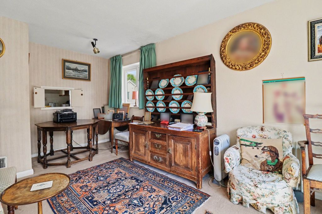 Additional image 5 of 3 bed semi-detached house for saleCoulsdon Road, Hedge End SO30