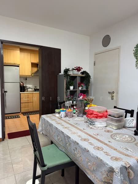 161B Punggol Central photo 3