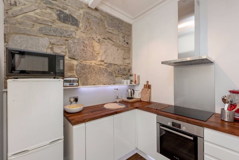Additional image 4 of 2 bed flat to rentLivingstone Place, Marchmont, Edinburgh EH9