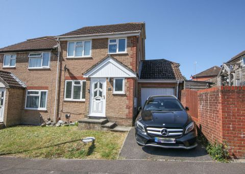 Bracklesham Close, Sholing SO19