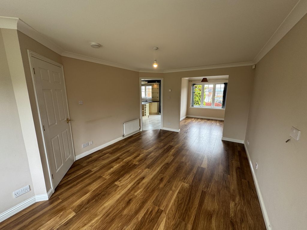 Additional image 4 of 4 bed detached house to rent52 St. Martin Crescent, Dundee DD3