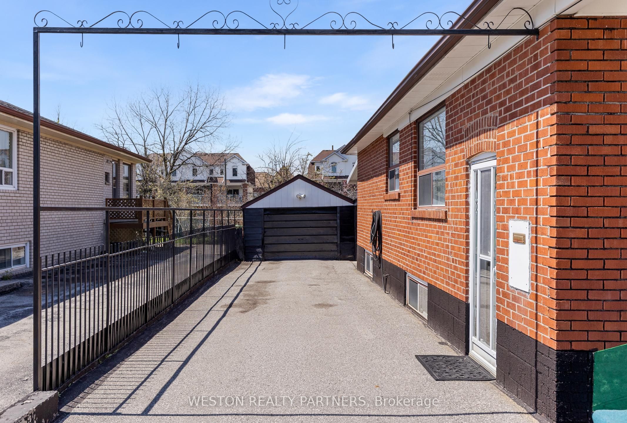 Additional image 3 of 102 Cleta Drive, Toronto, ON, M1K 3G7