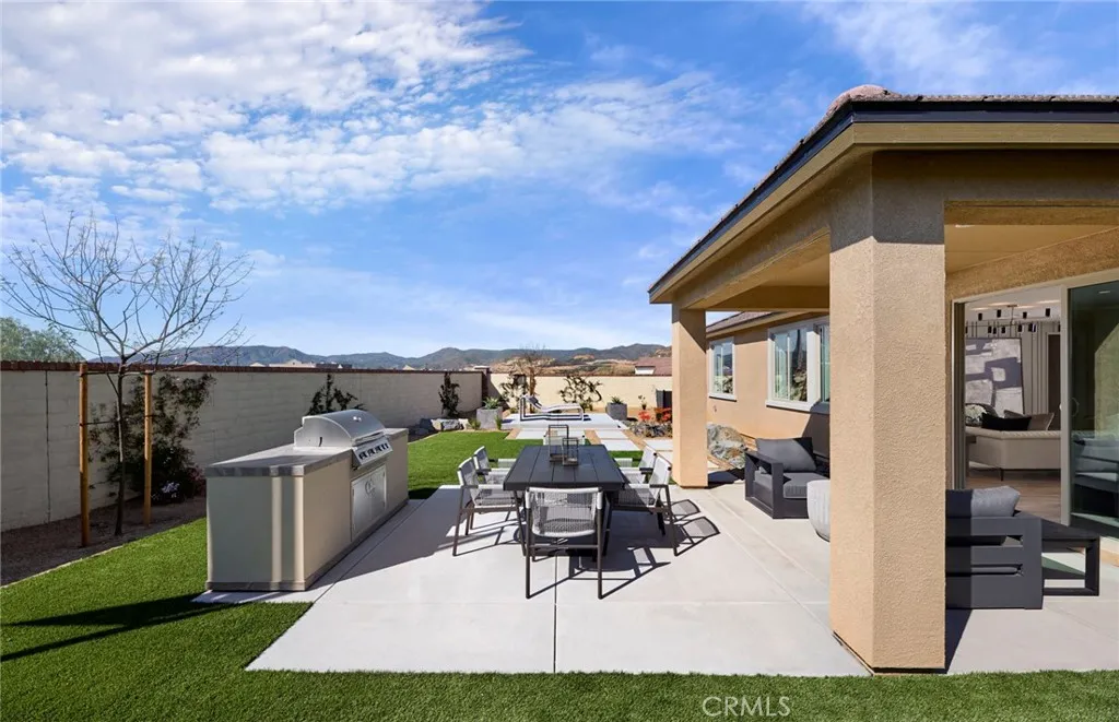 4021 Hudson Lane, Lake Elsinore, CA 92530