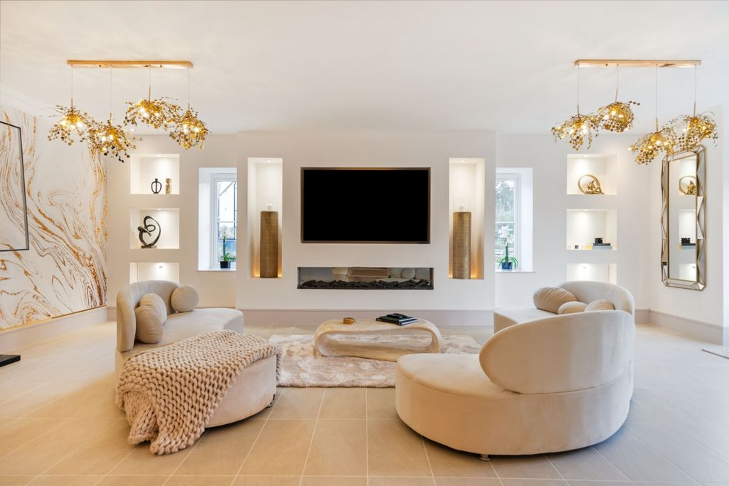 Additional image 21 of 5 bed detached house to rentCoppice Vale, Felbridge, East Grinstead RH19