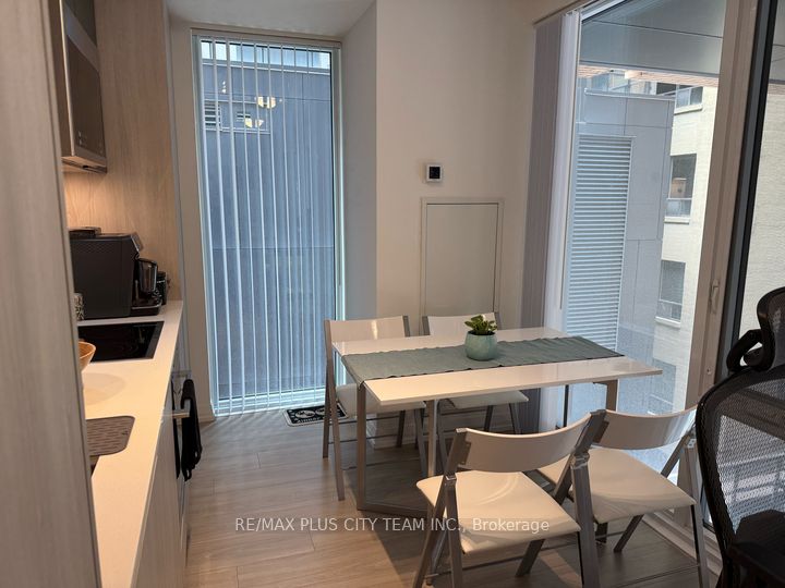Additional image 6 of 503-8 Widmer Street, Toronto, ON, M5V 0W6