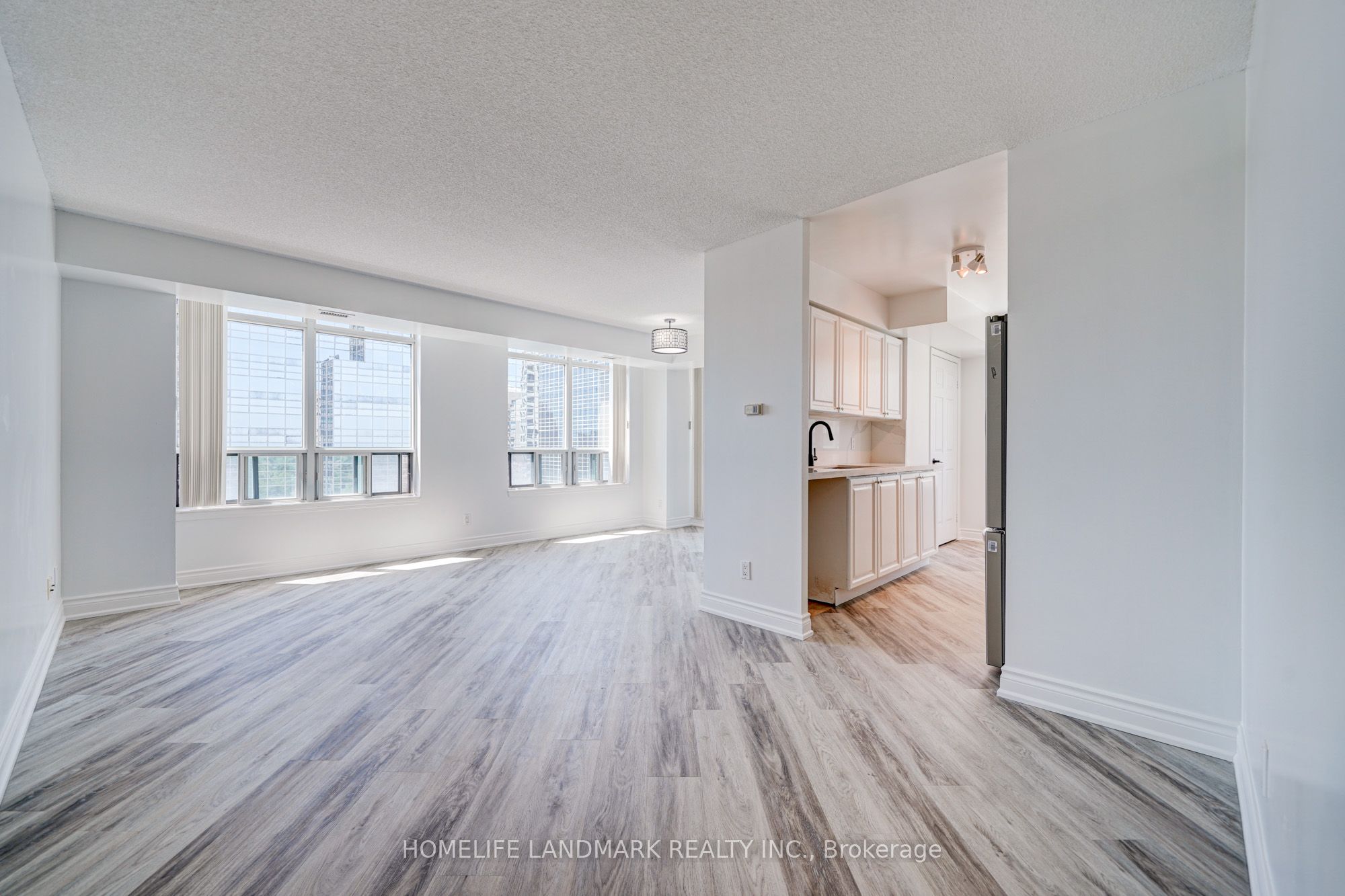 Additional image 2 of 1006-8 Hillcrest Avenue, Toronto, ON, M2N 6Y6