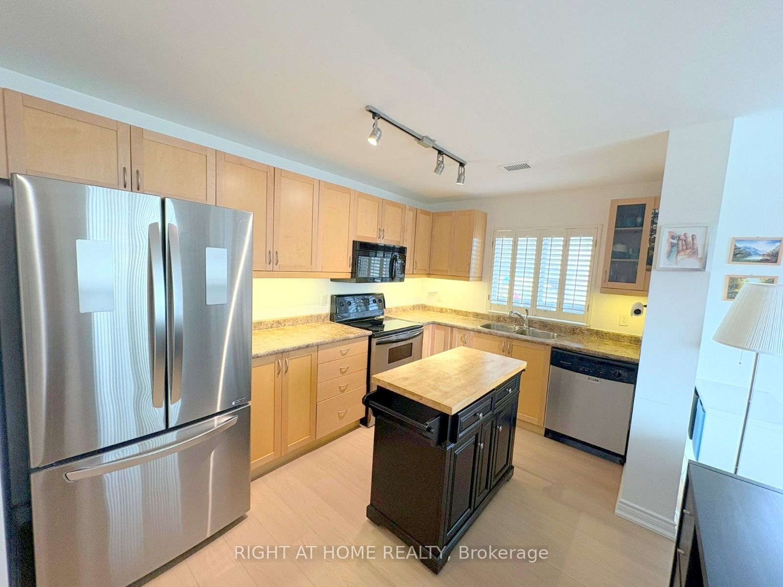 Additional image 4 of 202-2000 Creekside Drive, Hamilton, ON, L9H 7S7